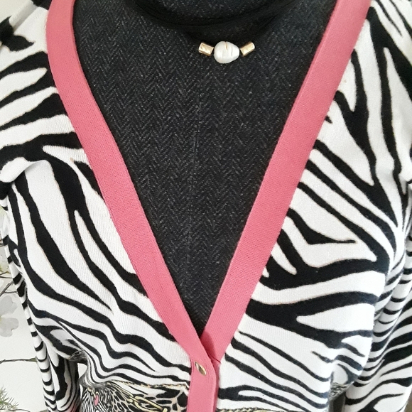 CACHE Cardigan w/Tank - Picture 4 of 10